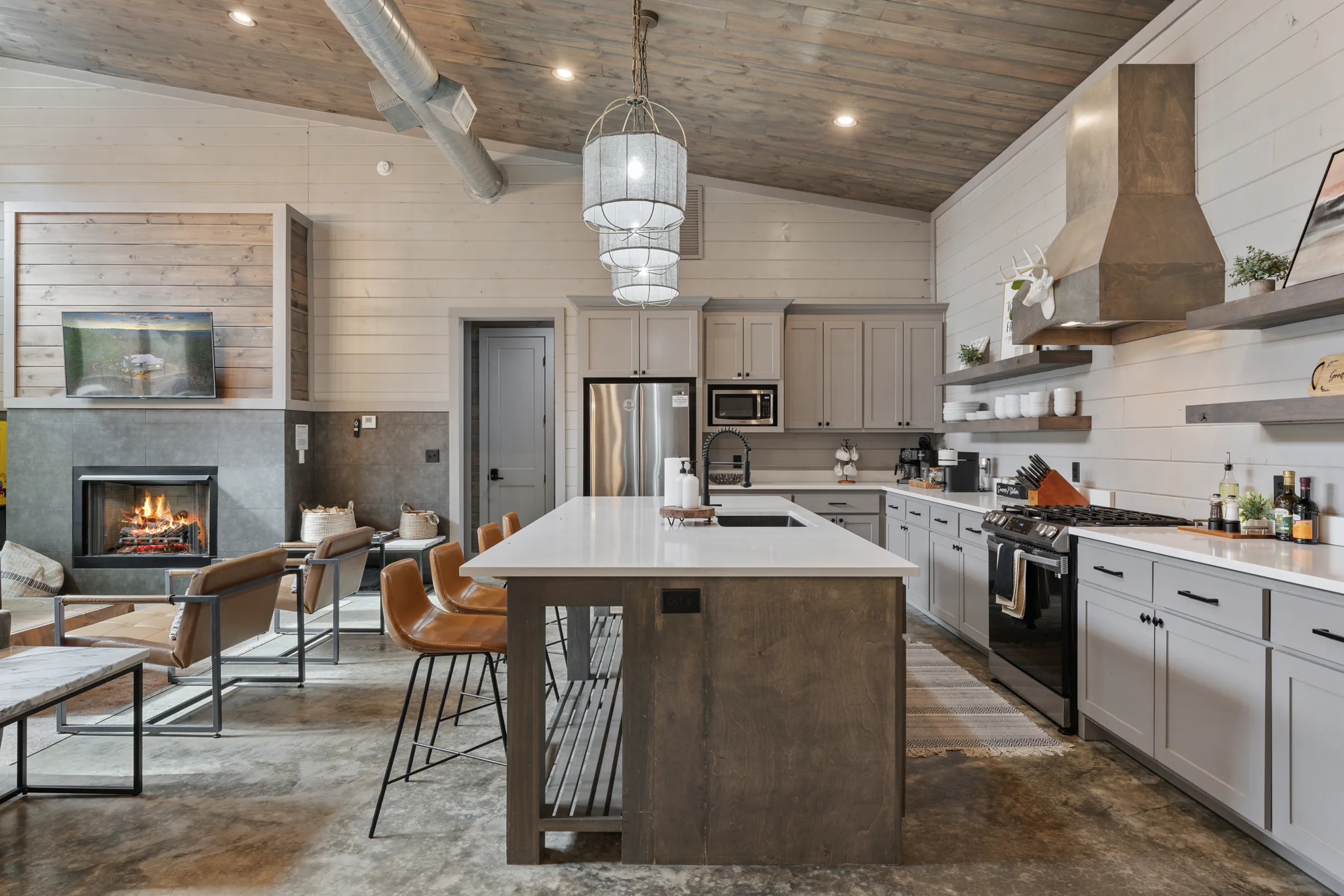 Wander Broken Bow Creek #48