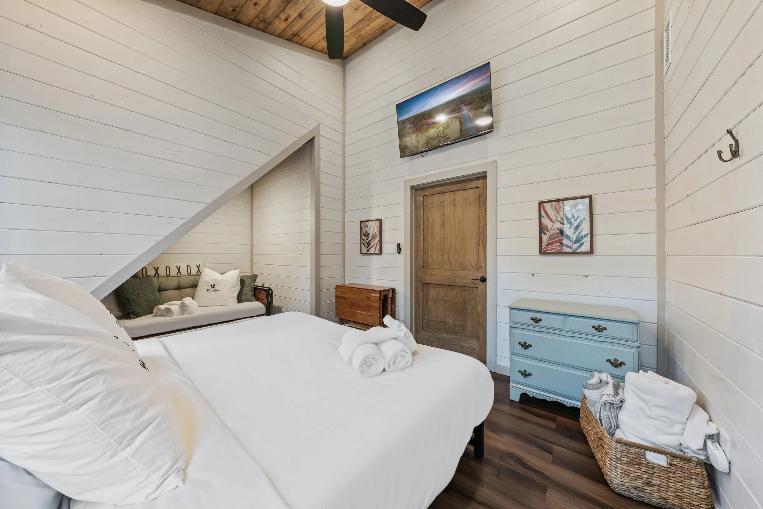 Wander Broken Bow Willow #67