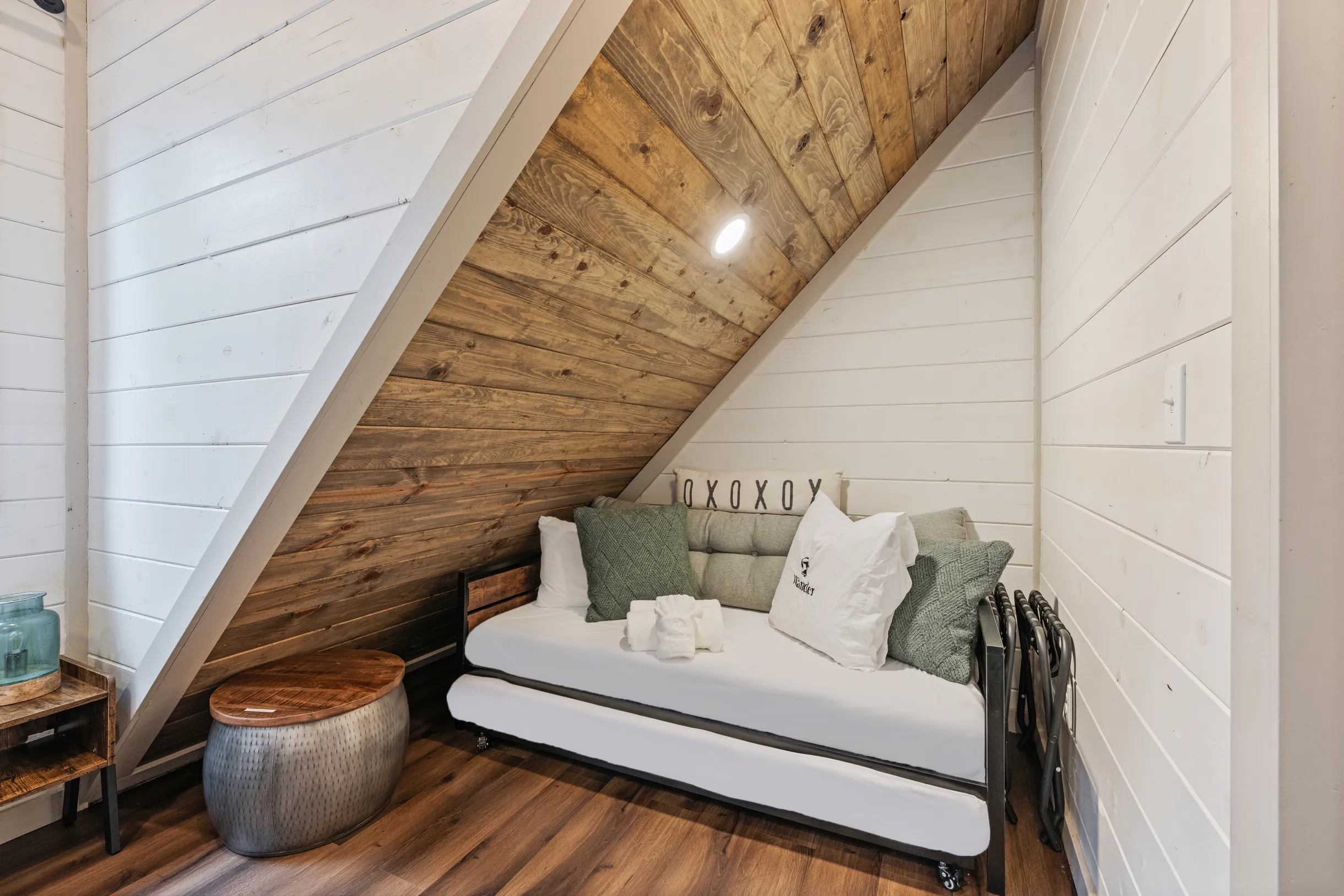 Wander Broken Bow Willow #54