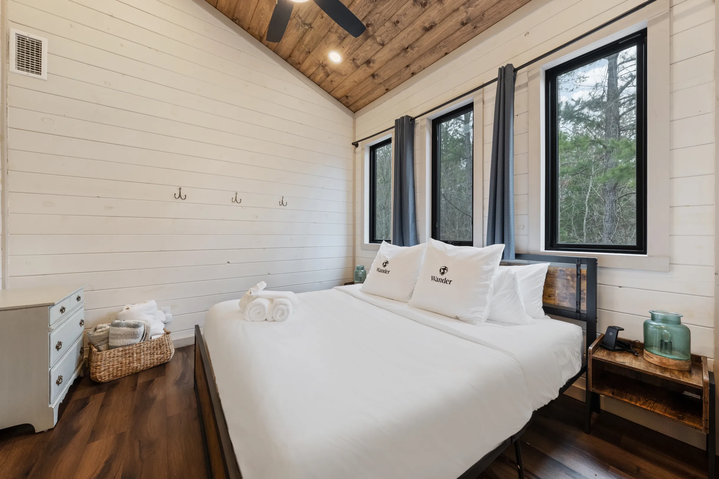 Wander Broken Bow Willow #40