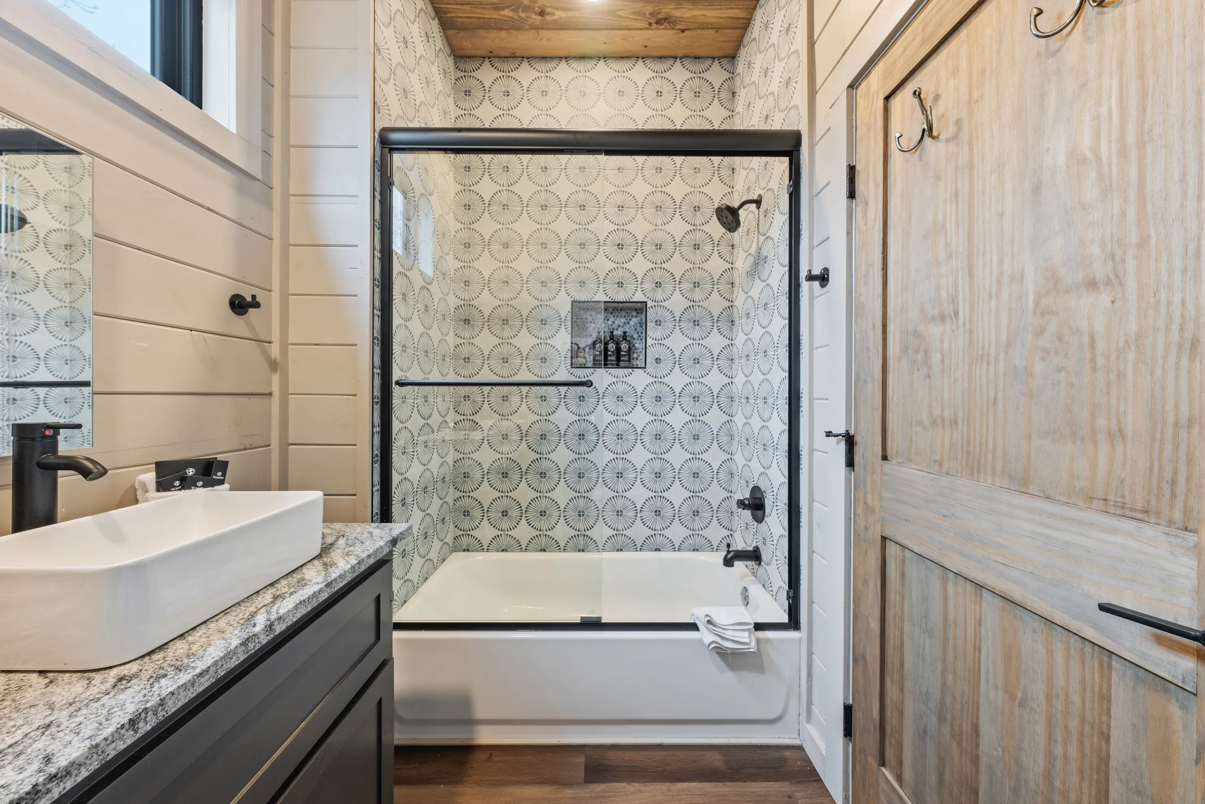 Wander Broken Bow Willow #32