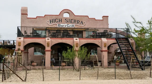 High Sierra Bar & Grill