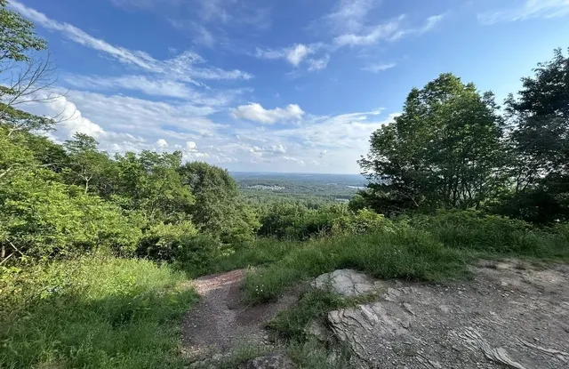 Walnut Mountain Park