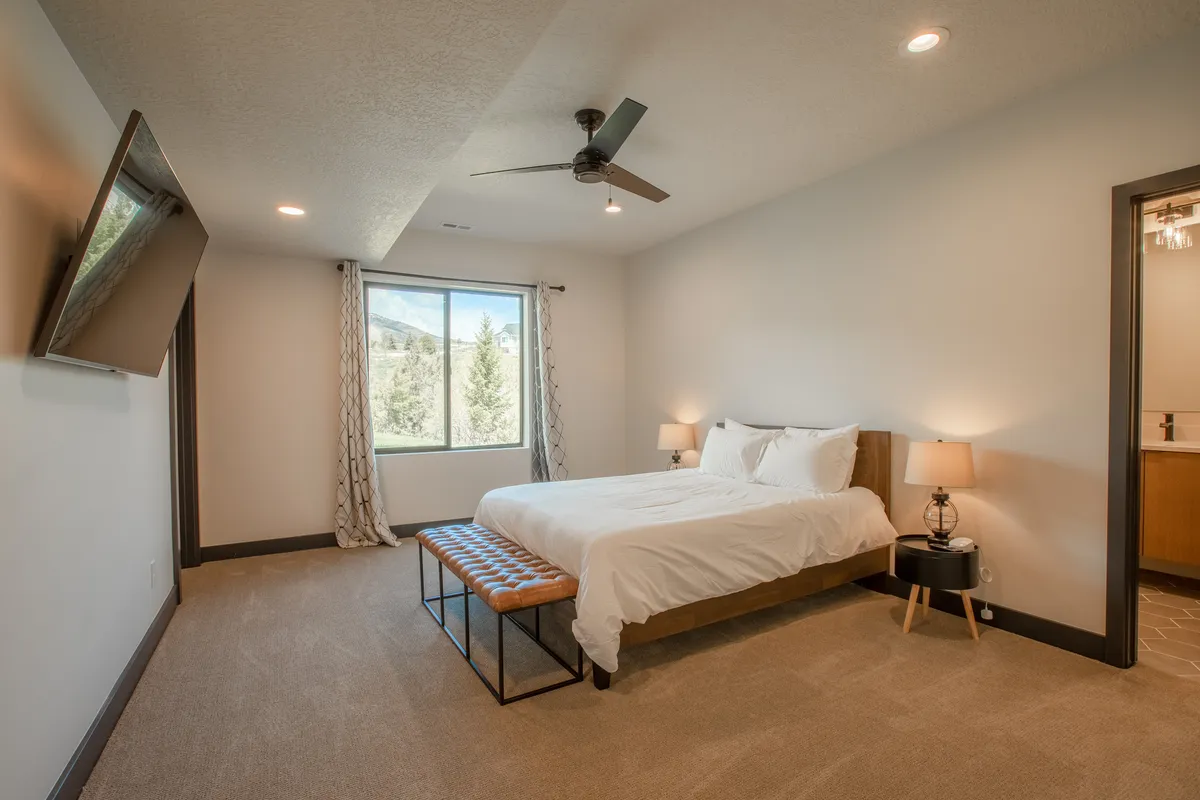 Bedroom 3 image
