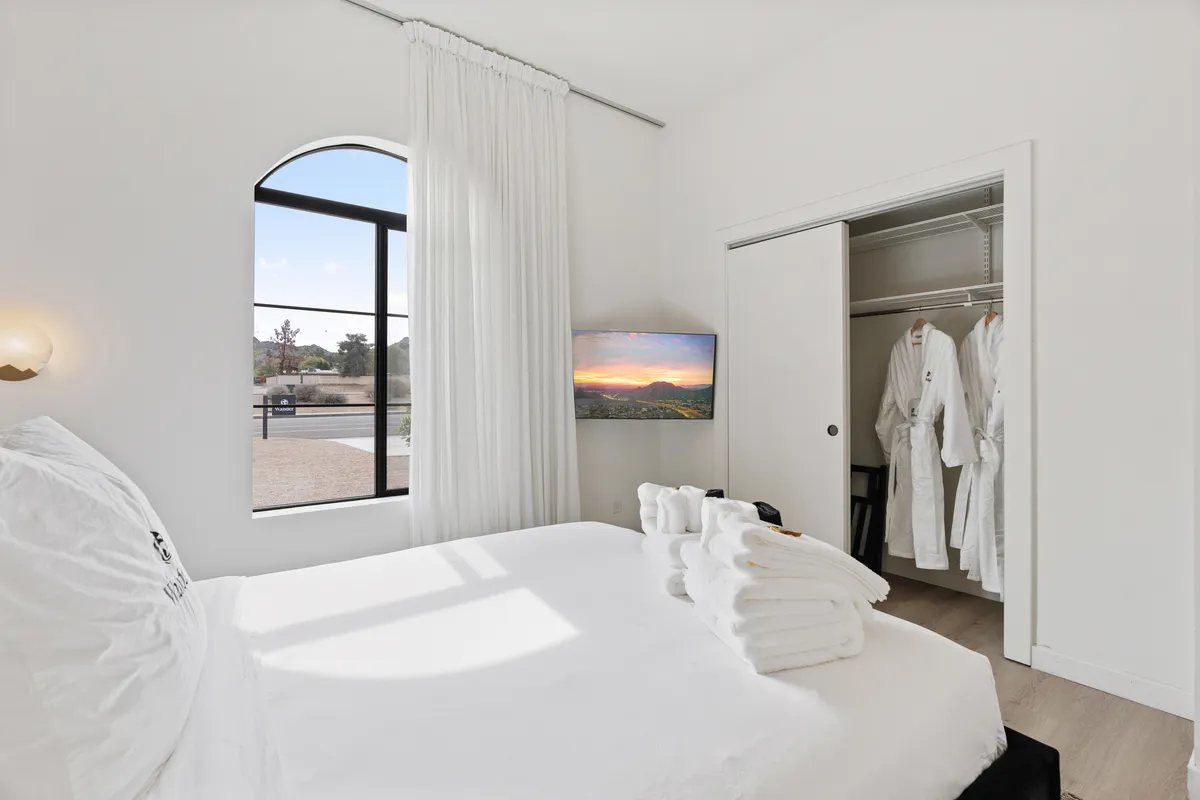 Bedroom 4 image