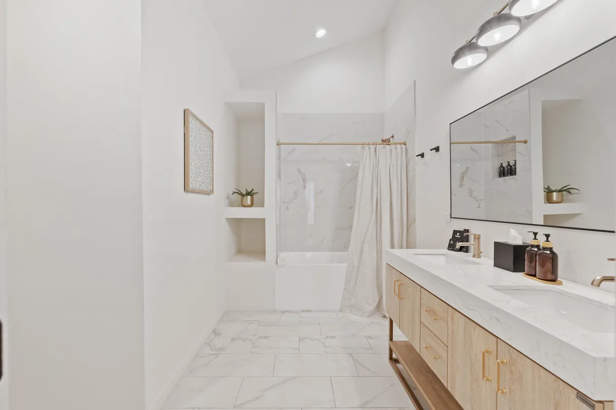 Wander Phoenix Vista