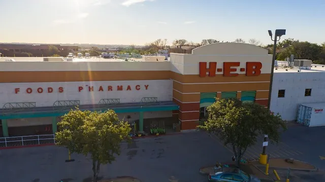 H-E-B