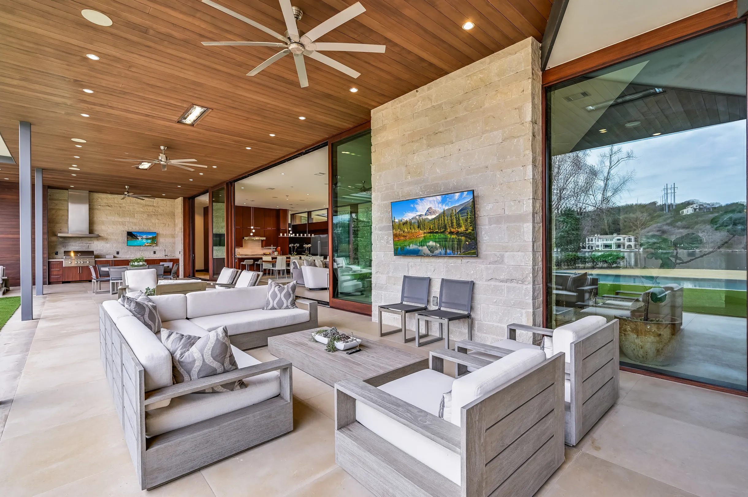 Wander Lake Austin #44