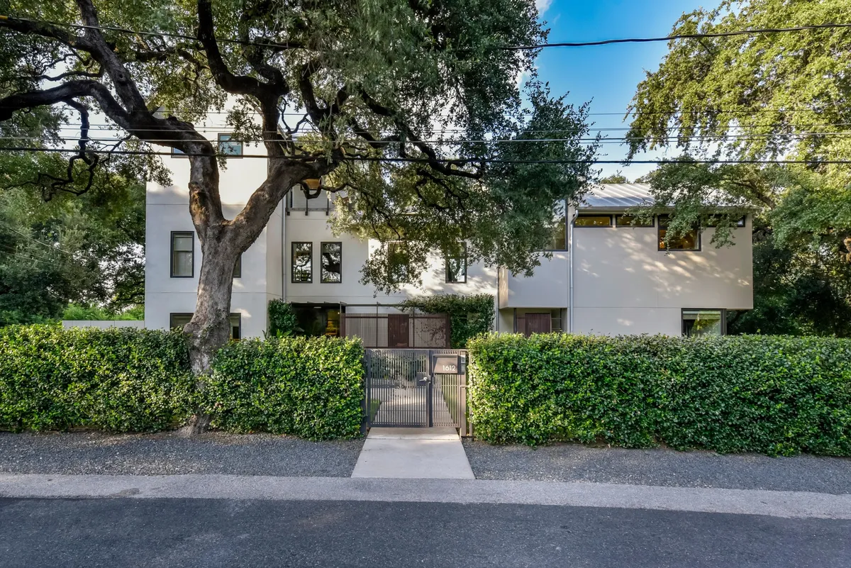 Wander Austin Capitol #57