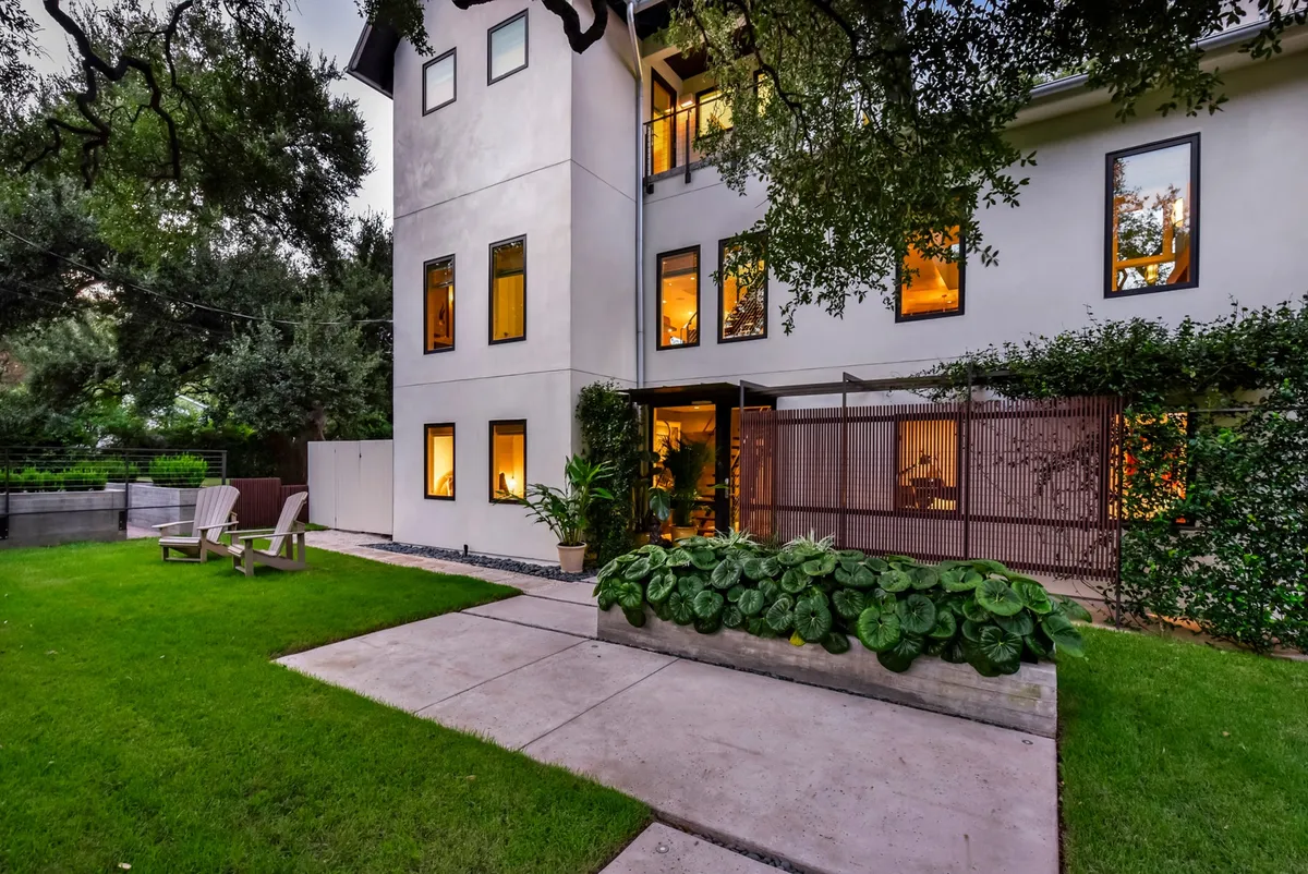 Wander Austin Capitol #5