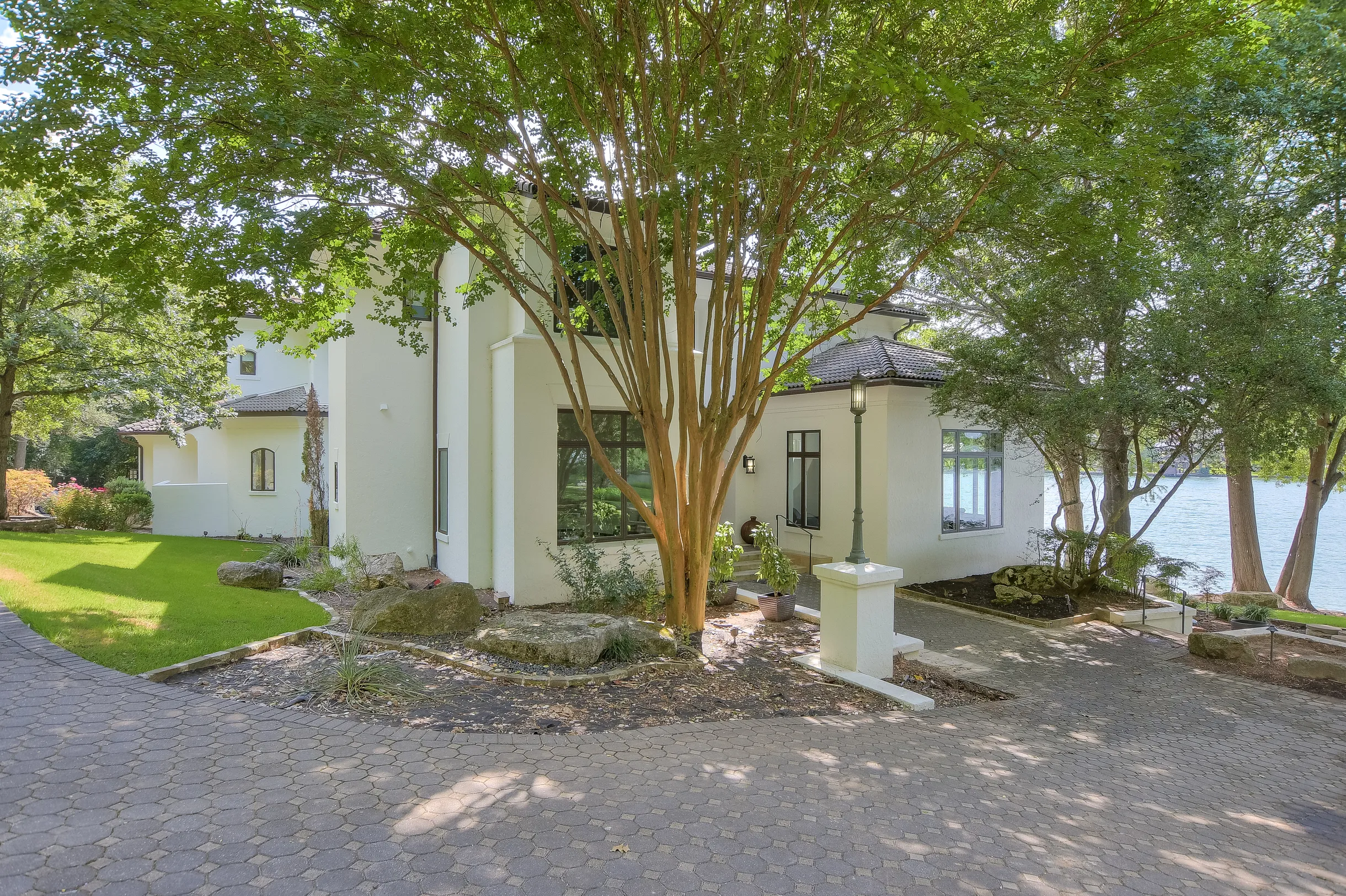 Wander Austin Paradise #46