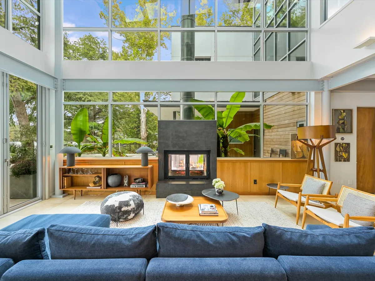 Wander Austin Emerald #24