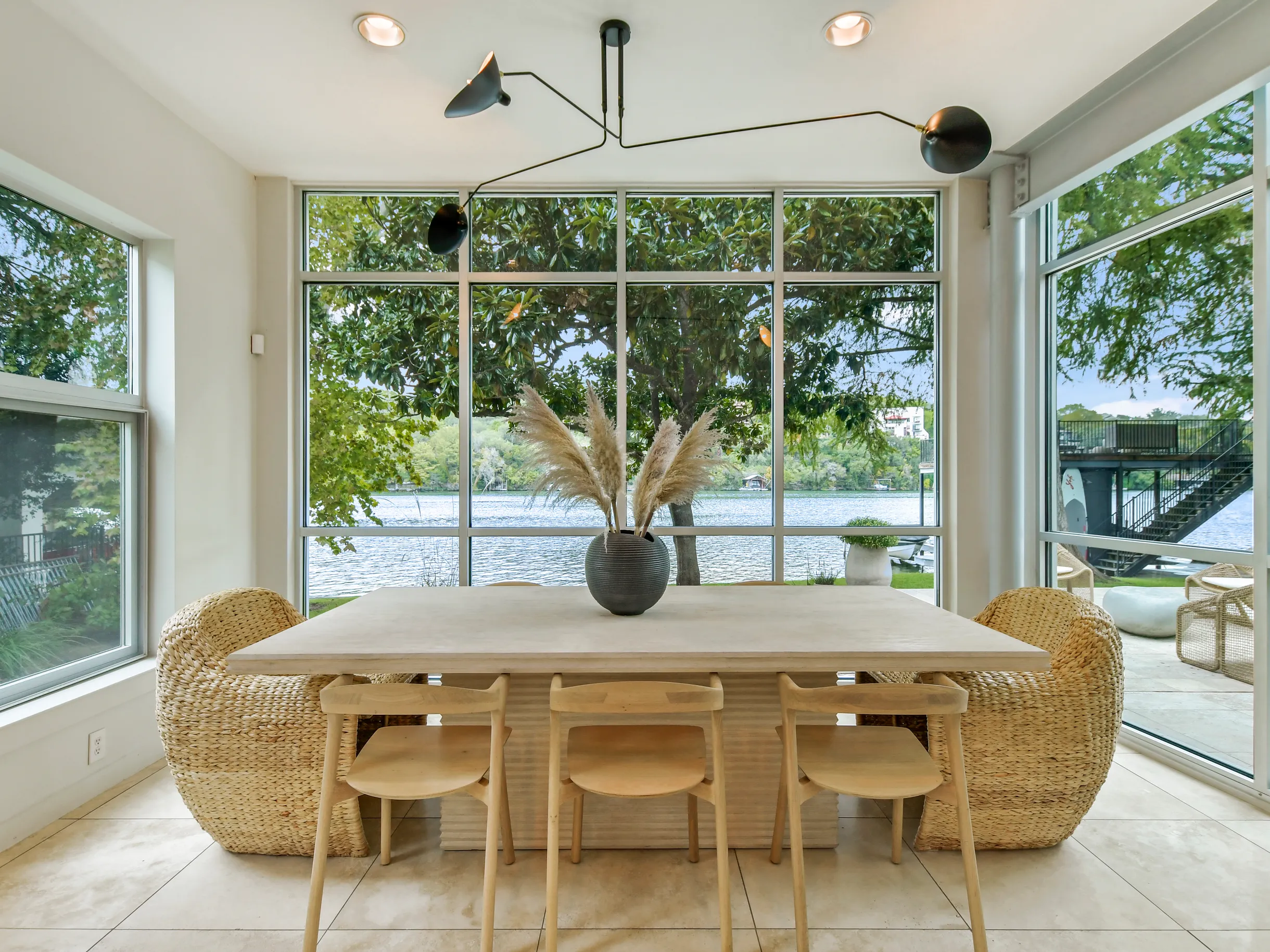 Wander Austin Emerald #10