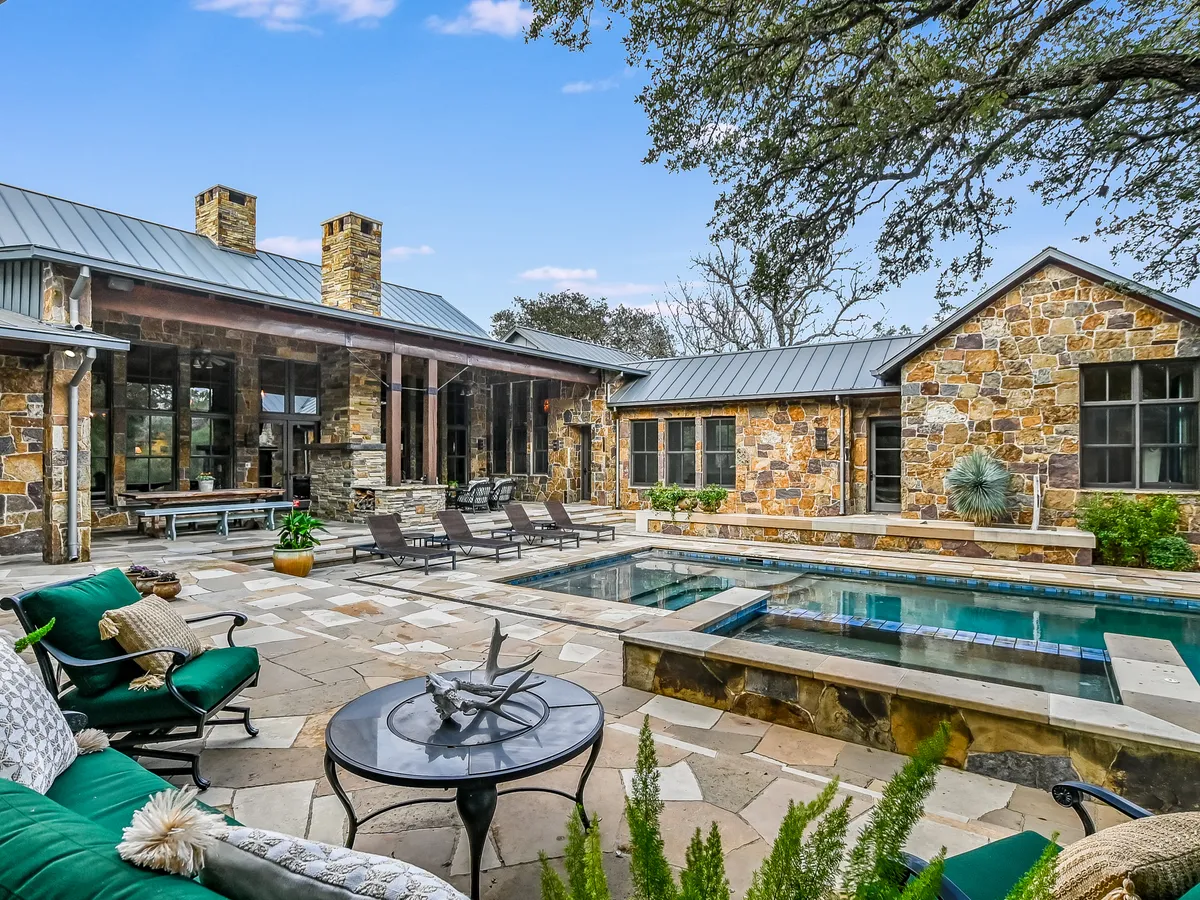 Wander Austin Freestone