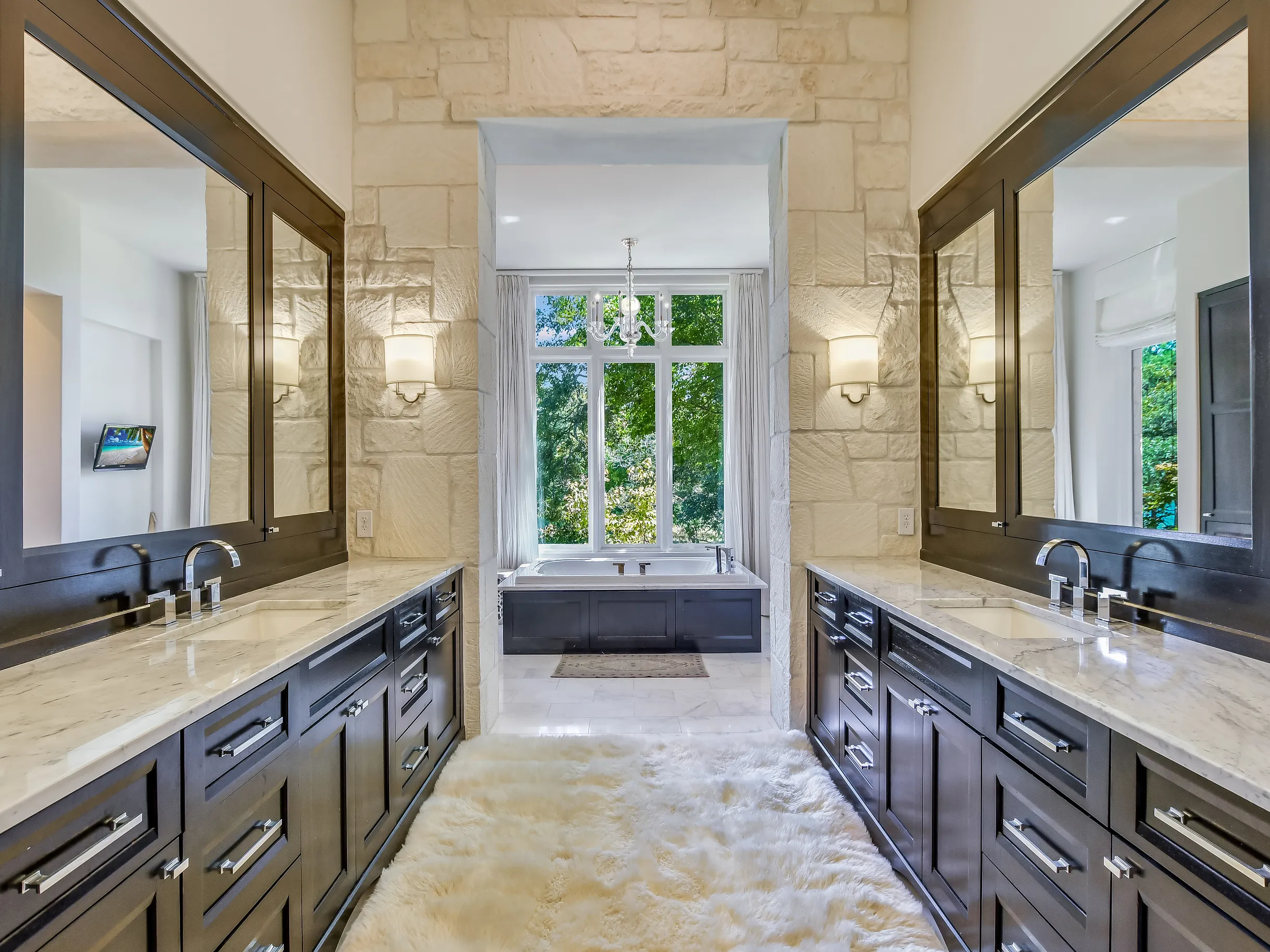 Wander Austin Riverstone #16