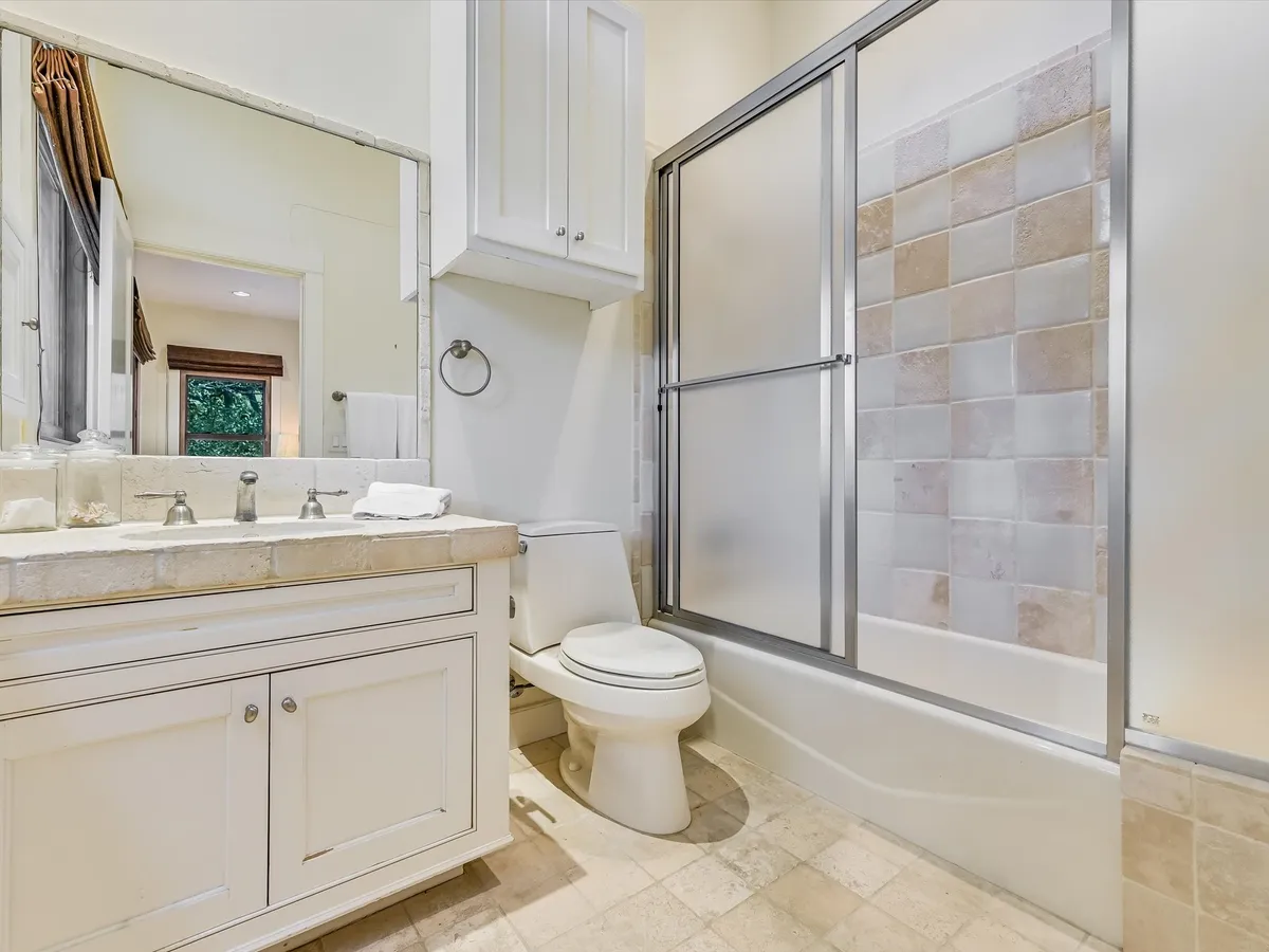 Wander Austin Woods #16