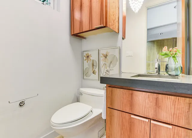 Wander Austin Emerald #23