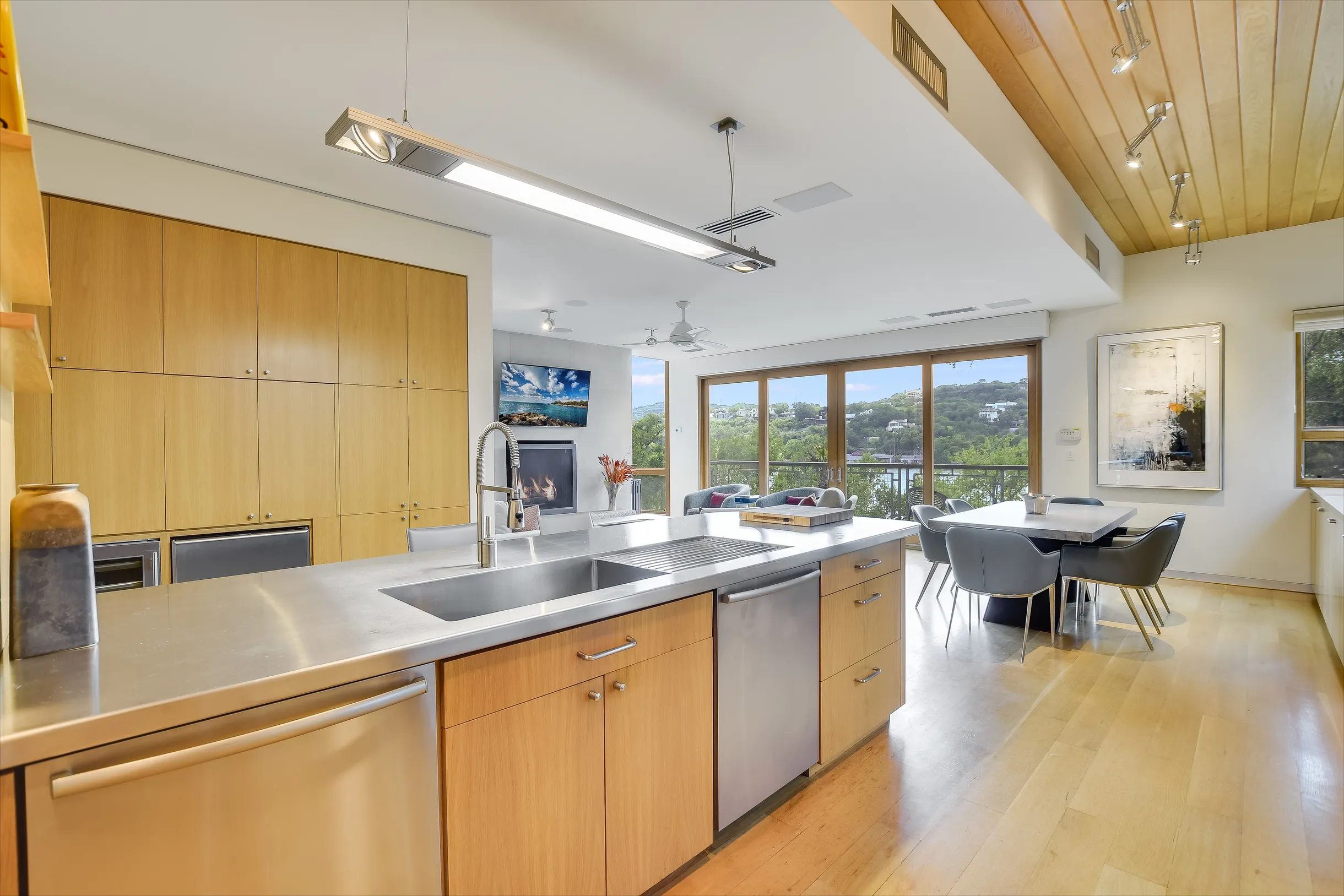 Wander Austin Waterfront #33