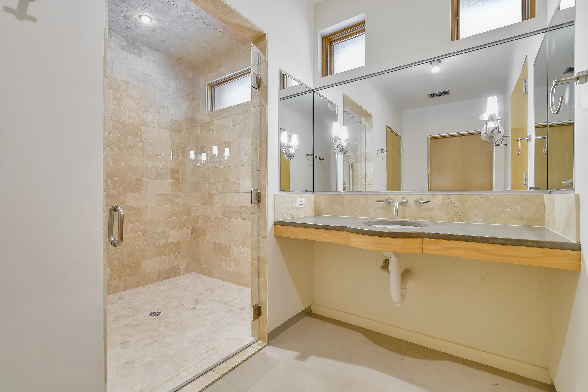 Wander Austin Waterfront #23