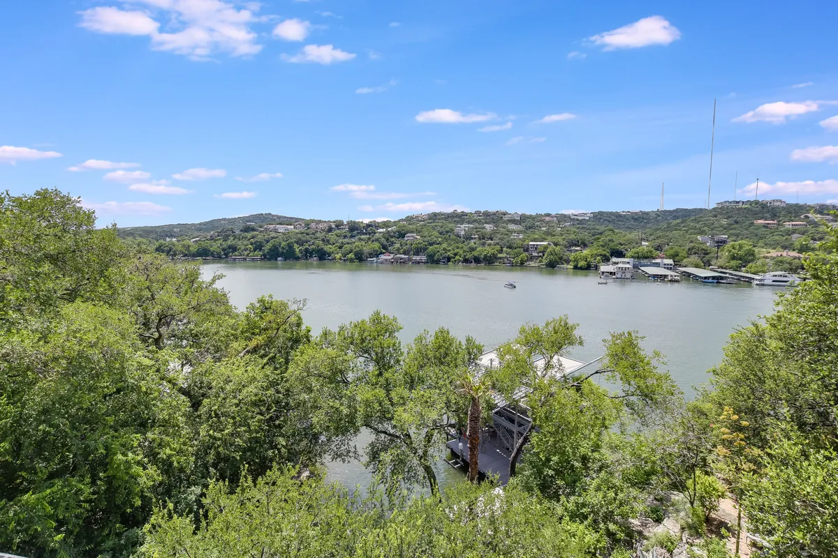 Wander Austin Waterfront
