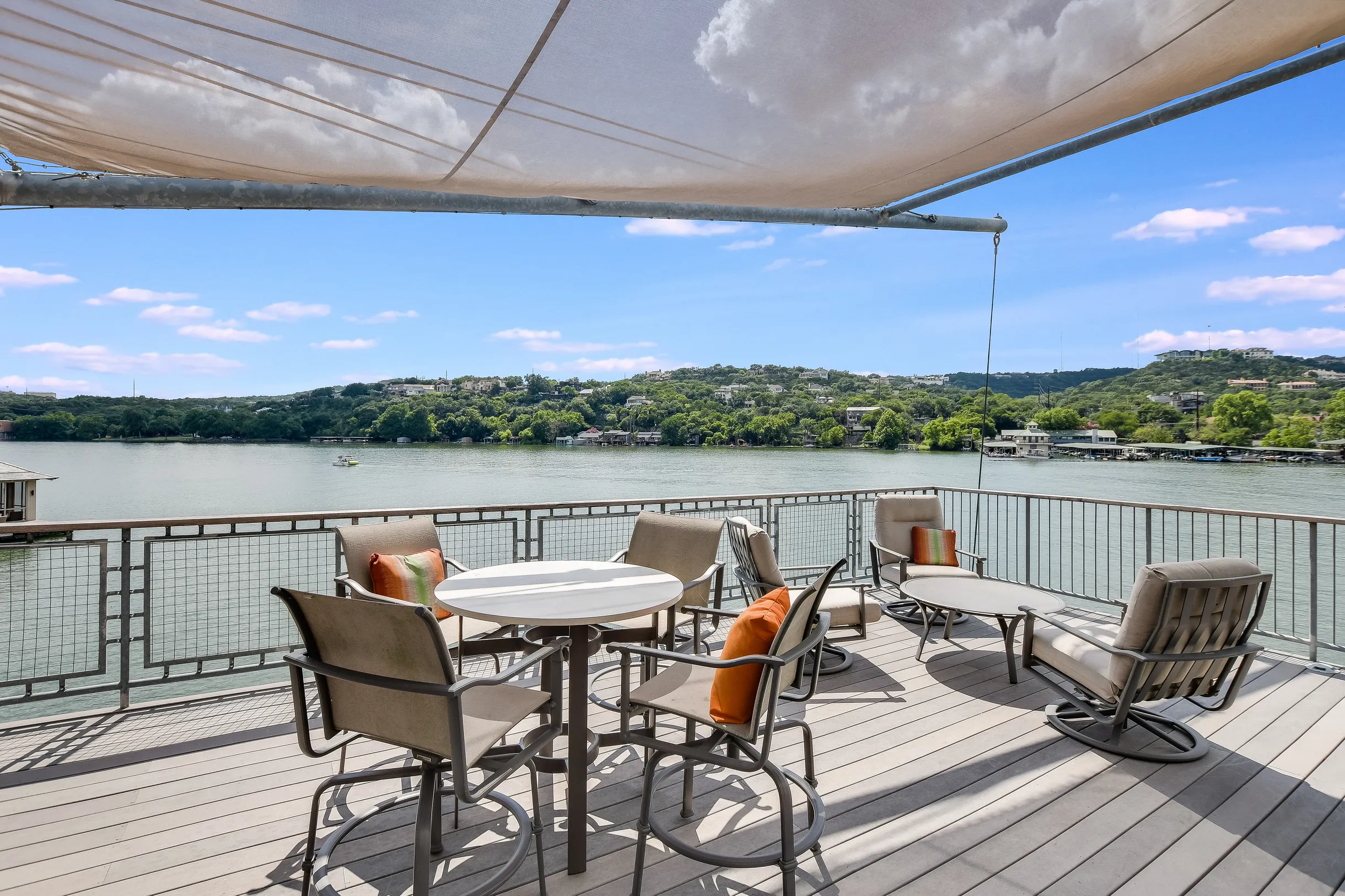 Wander Austin Waterfront #29