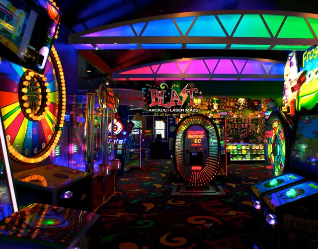 Blast Arcade and Laser Maze