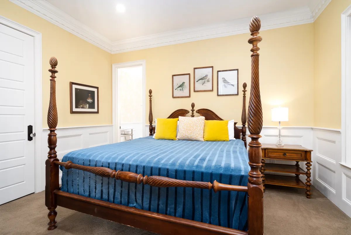 Bedroom 5 image