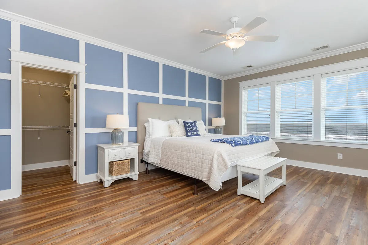 Bedroom 6 image