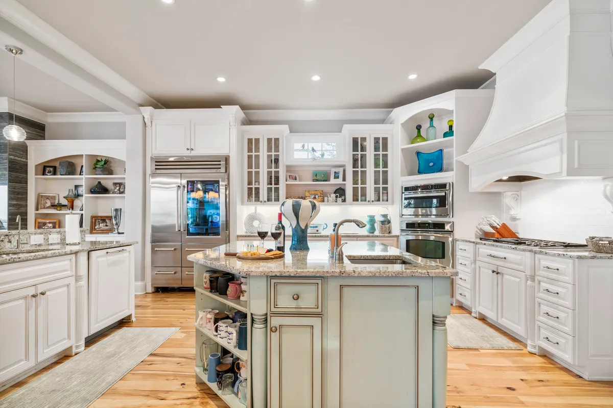 Wander Nashville Bay #48