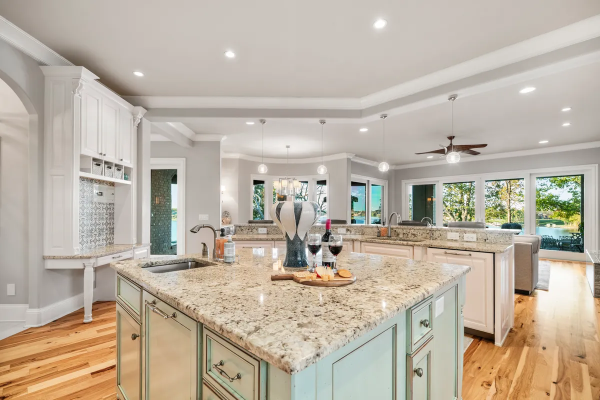 Wander Nashville Bay #42