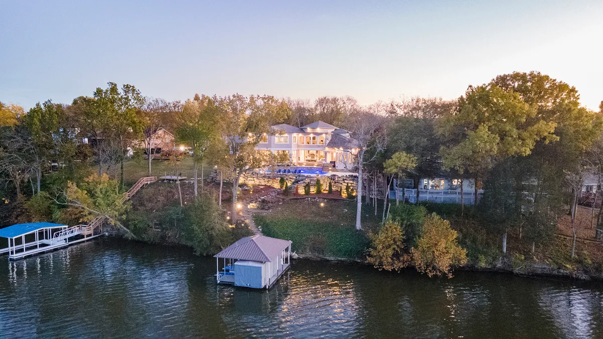 Wander Nashville Bay #50