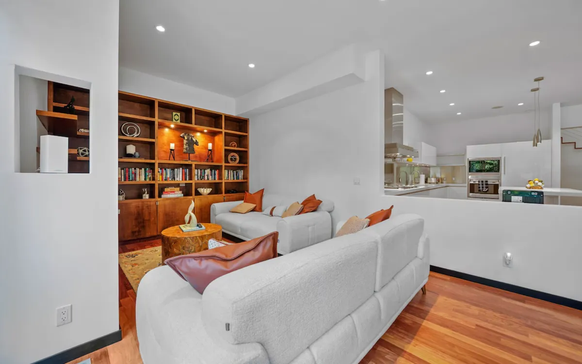 Wander East Hampton Tides