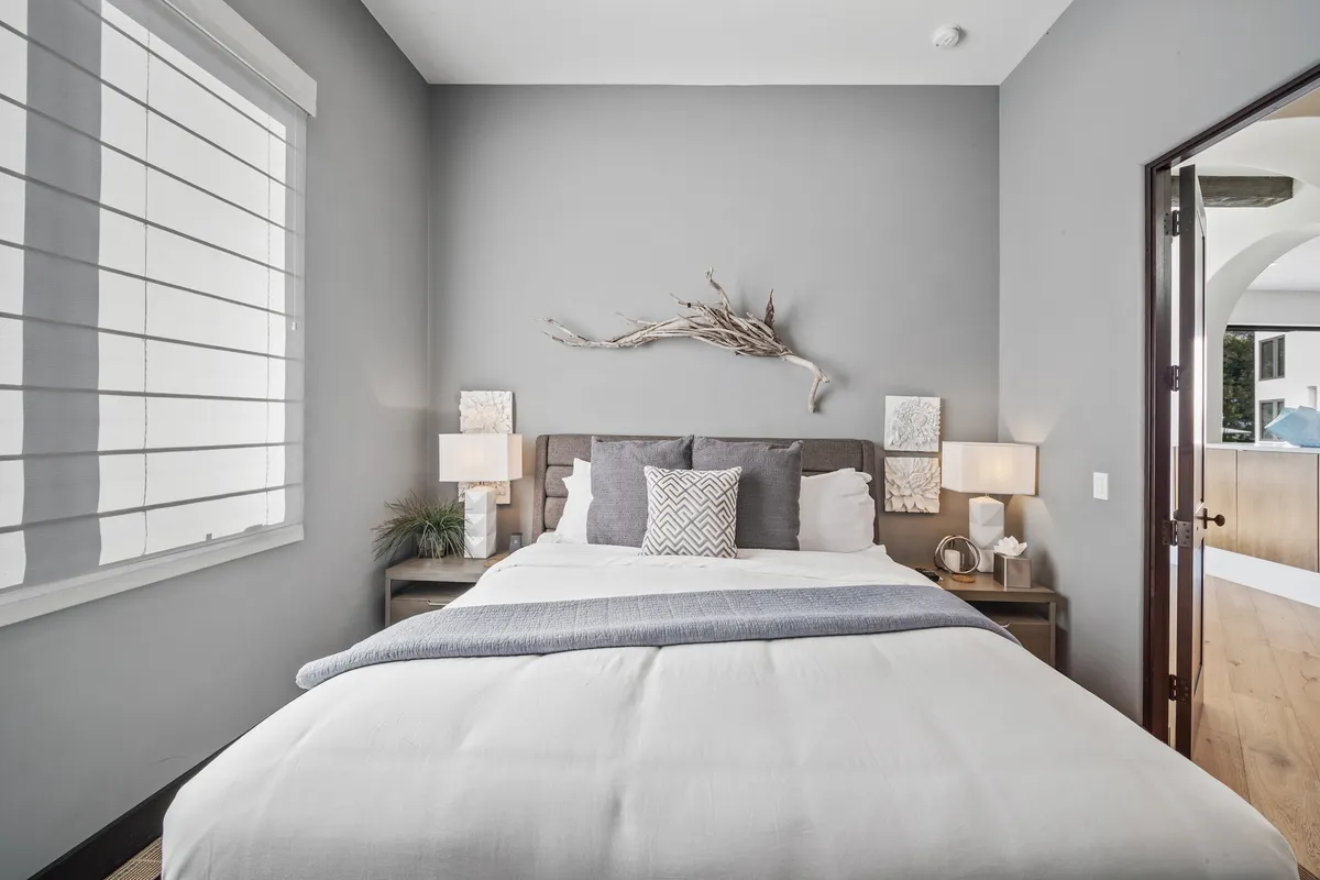 Bedroom 5 image