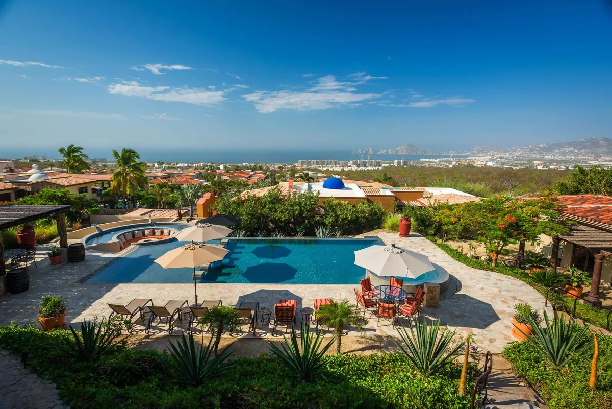 Wander Cabo Crest #44