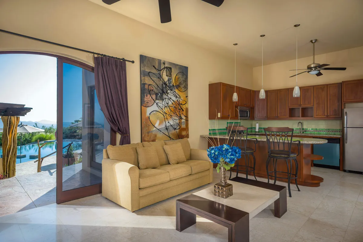 Wander Cabo Crest #17