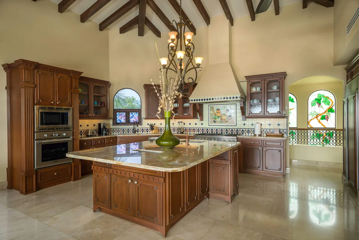 Wander Cabo Crest #22