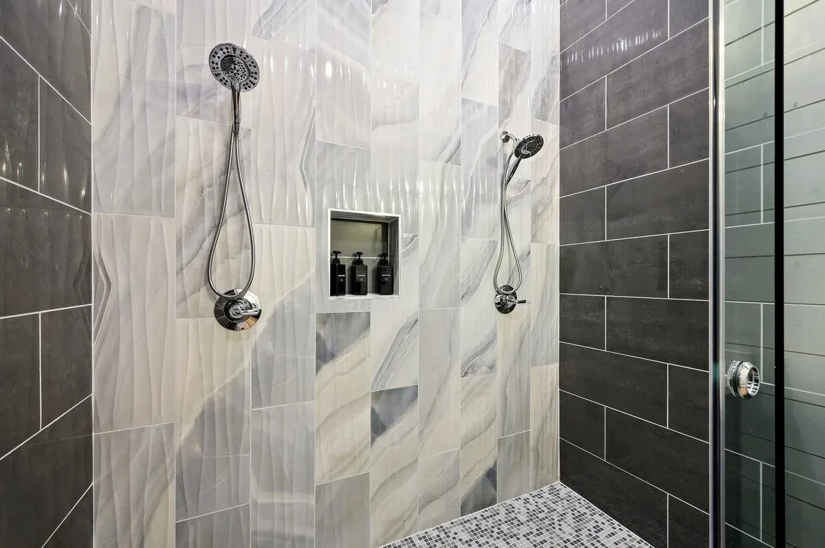 Wander Broken Bow Glow #48