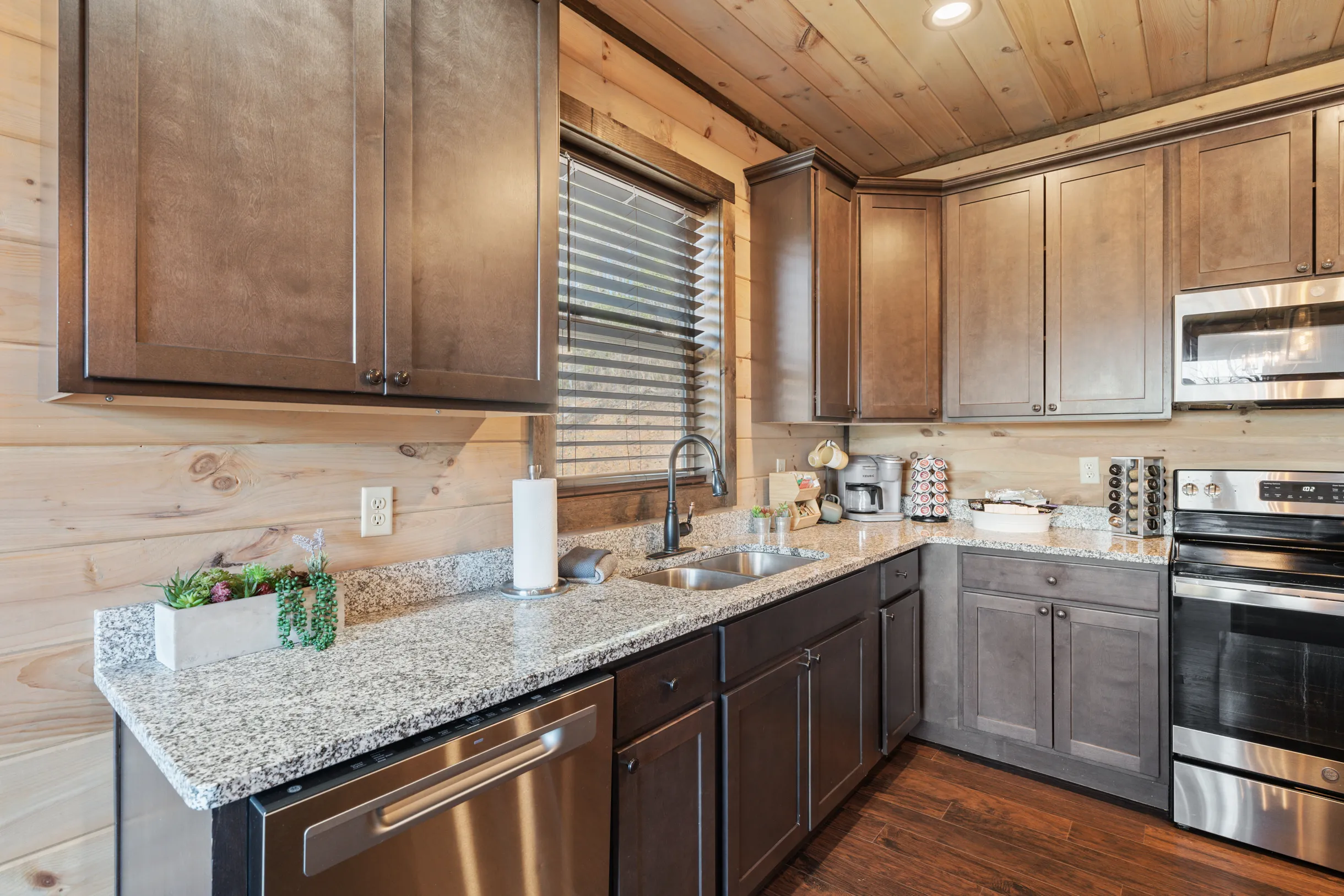 Wander Gatlinburg Creek #81