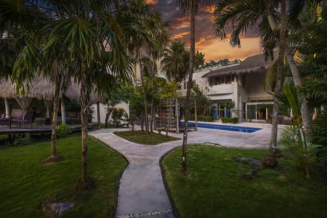 Wander Cozumel Eden #4