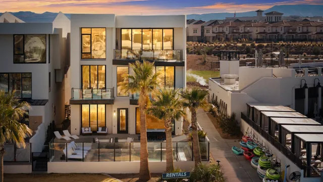 Wander St. George Vista #4