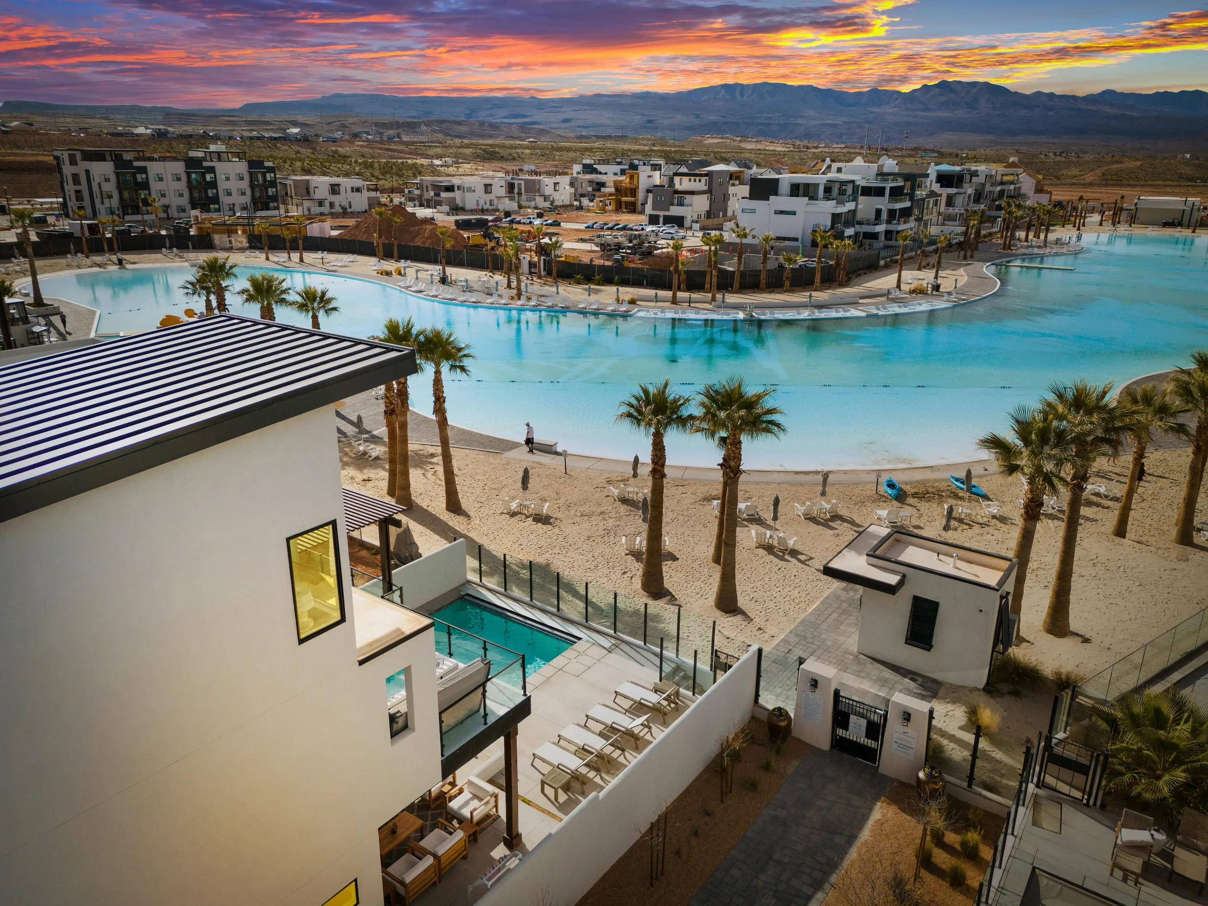 Wander St. George Glow #66