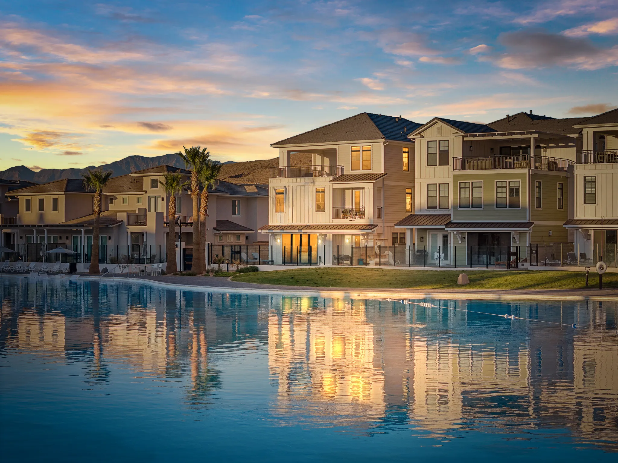 T. Hamada On the sand ヴァイオレットの場所 Edgewater at Desert Color by Ember Stays – 8 Bedroom Vacation
