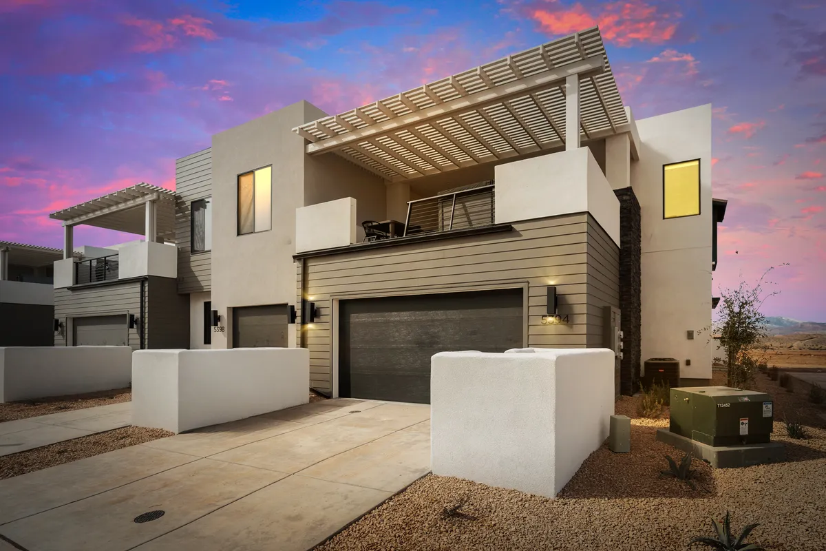 Wander St. George Spark