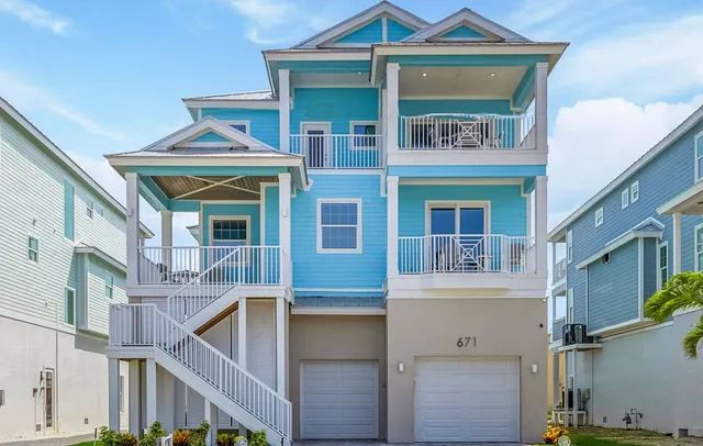 Wander Fort Myers Pearl