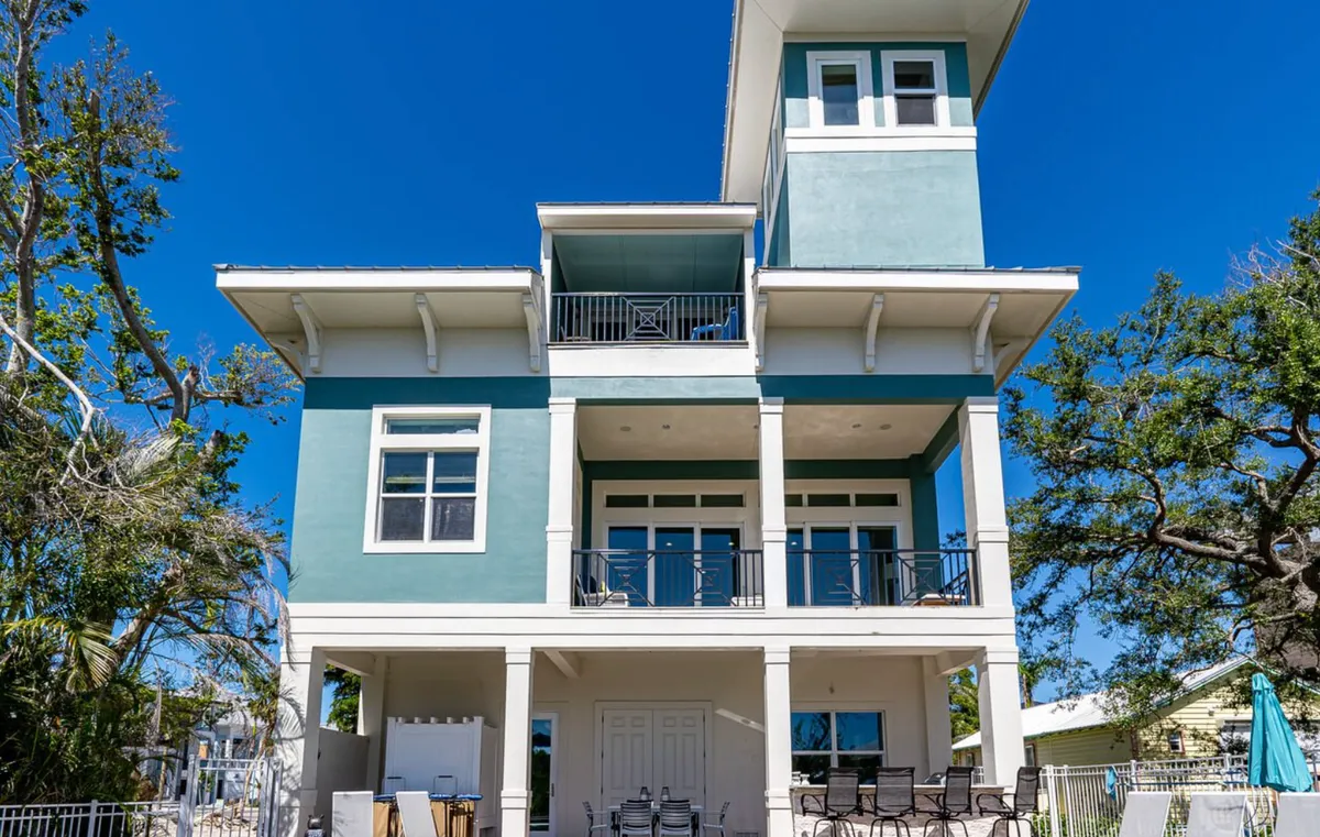 Wander Fort Myers Gulf