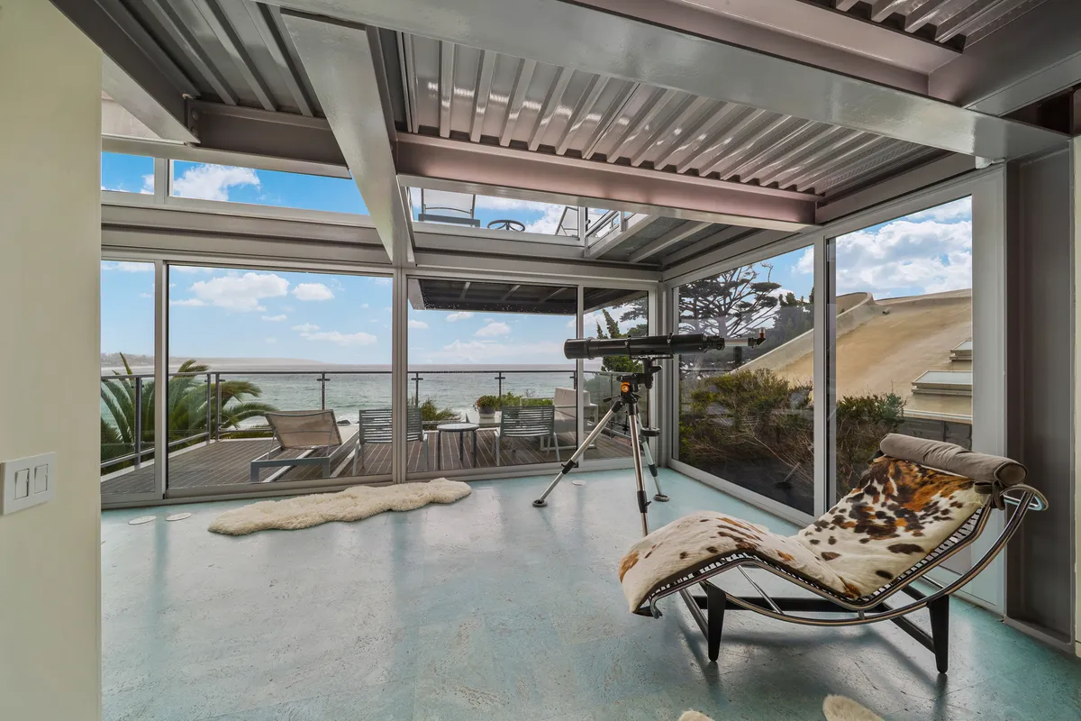 Wander Malibu Broad Beach