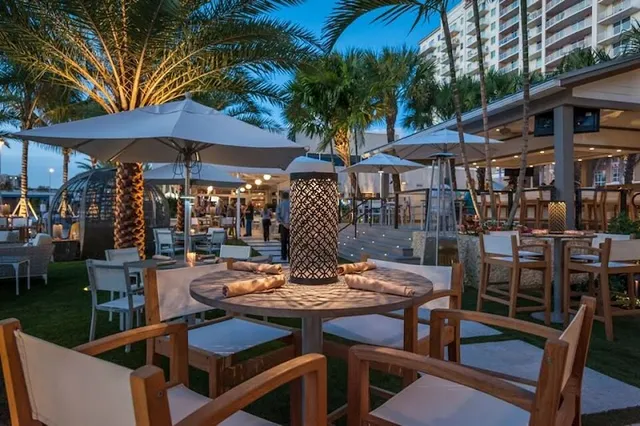 Shooters Waterfront
