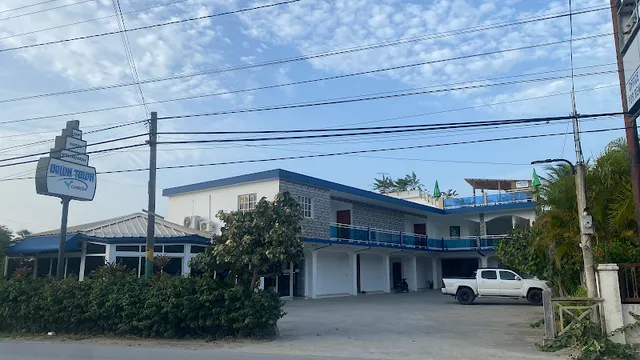 Down Town Cabrera Hotel , Restaurant & Bar