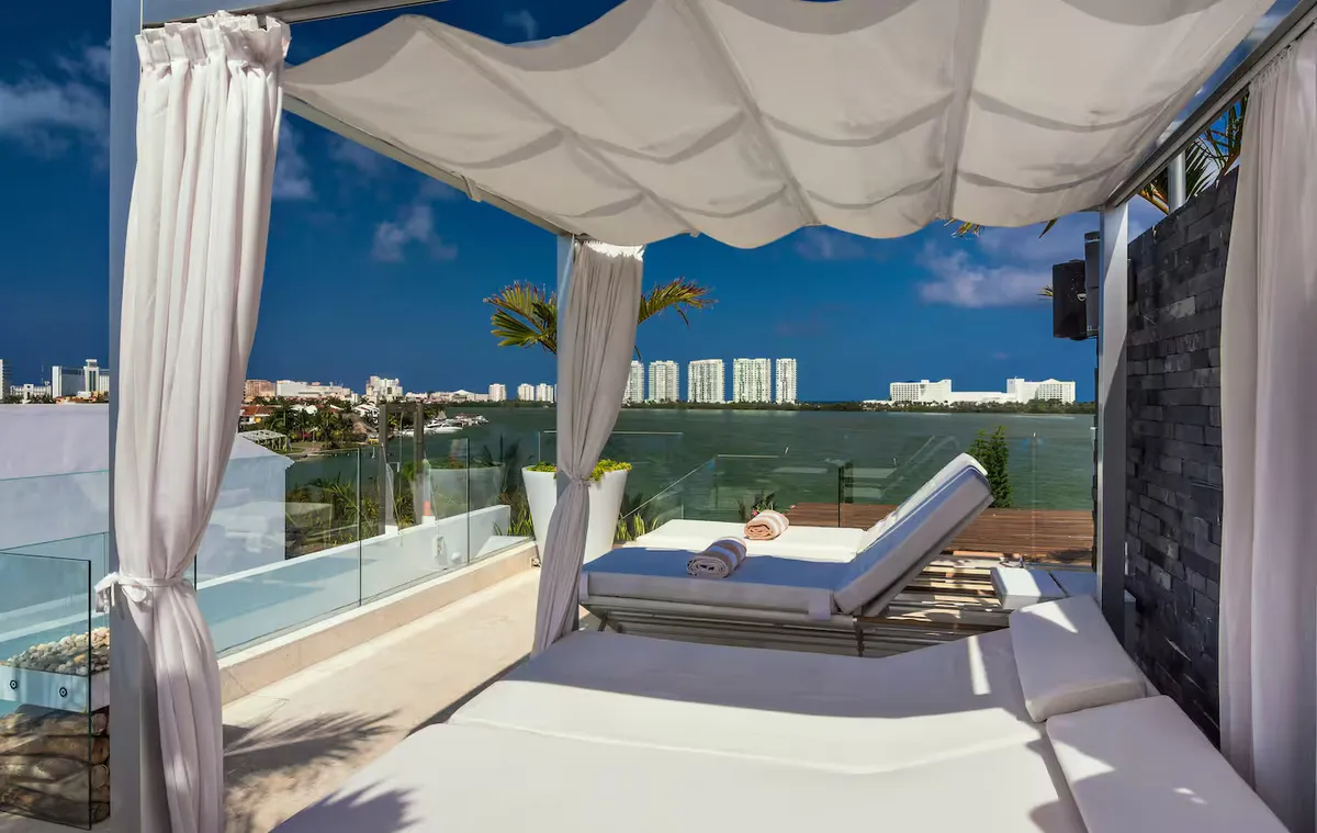 Wander Cancun Bay #29