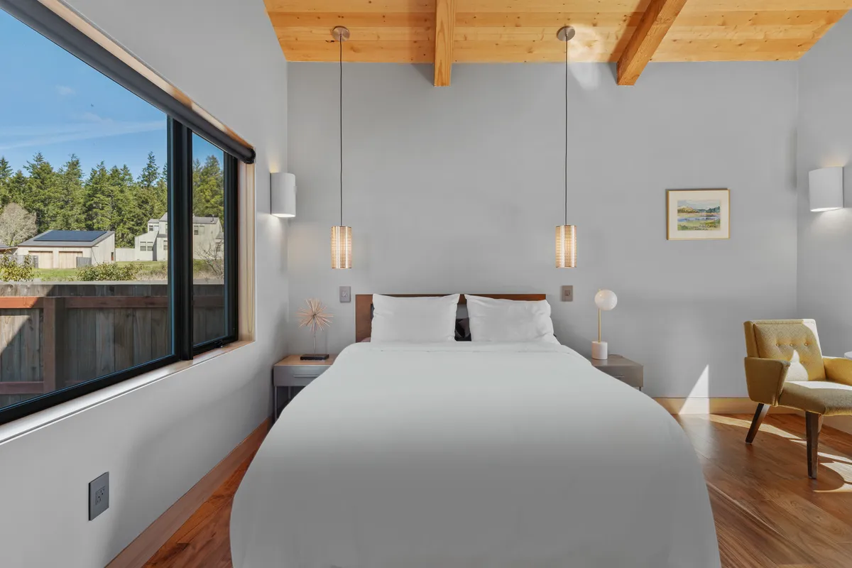 Bedroom 3 image